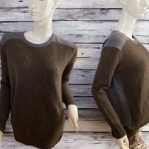 Vince wool blend sweater size xs